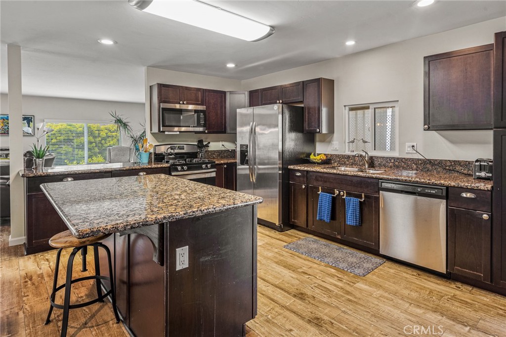 7110 San Luis St. 129