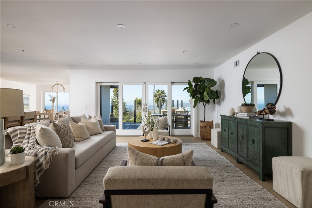 433 E Avenida Cordoba