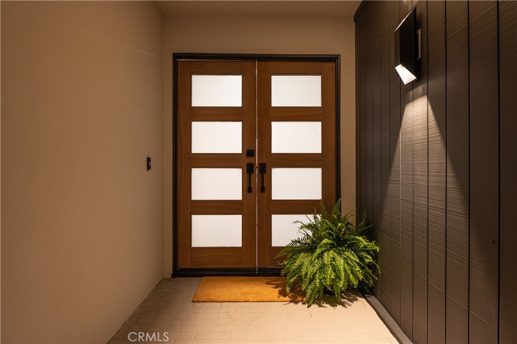 433 E Avenida Cordoba