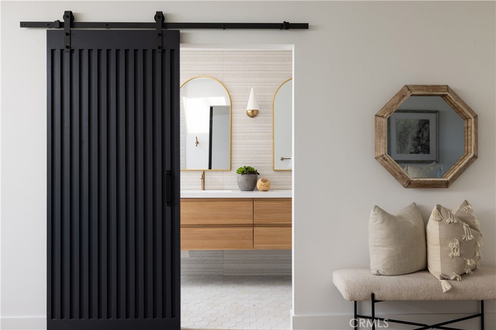 433 E Avenida Cordoba