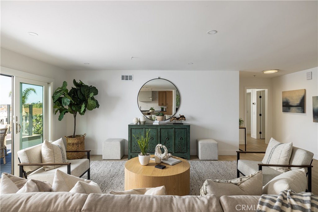 433 E Avenida Cordoba