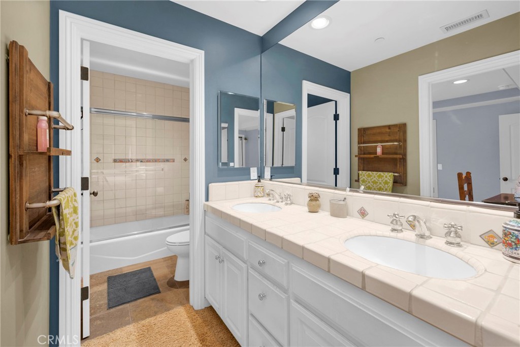 34248 Camino El Molino