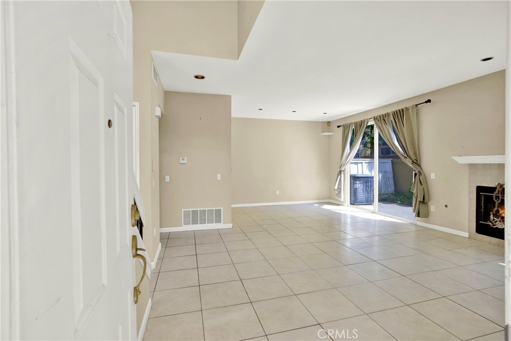 3860 Creststone Place