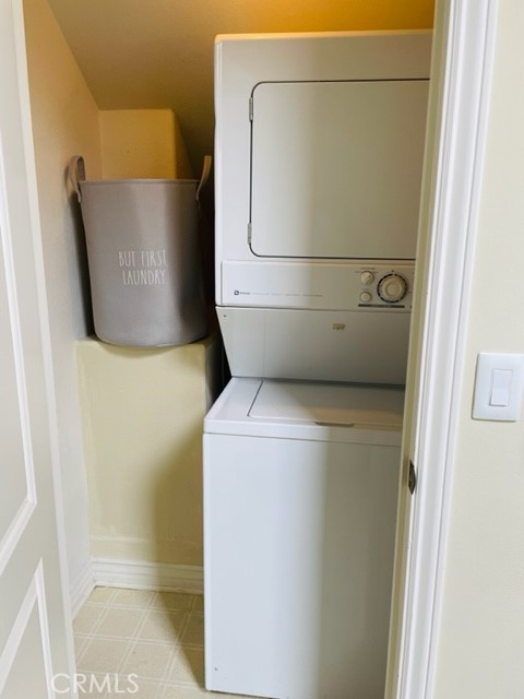 710 1/2 Marigold Avenue