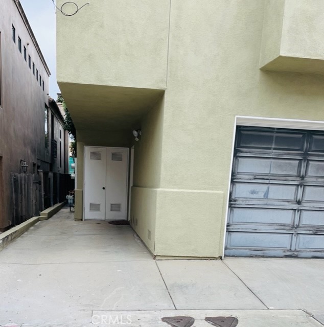 710 1/2 Marigold Avenue