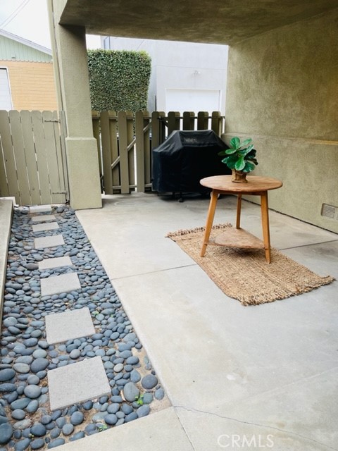 710 1/2 Marigold Avenue