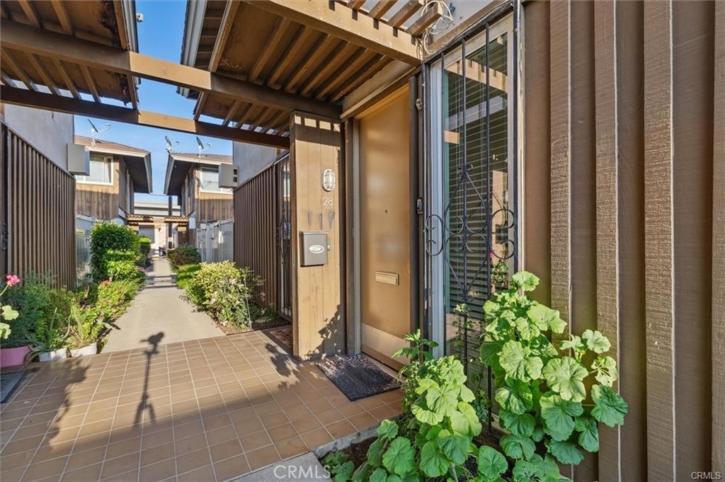 15500 Tustin Village Way 28