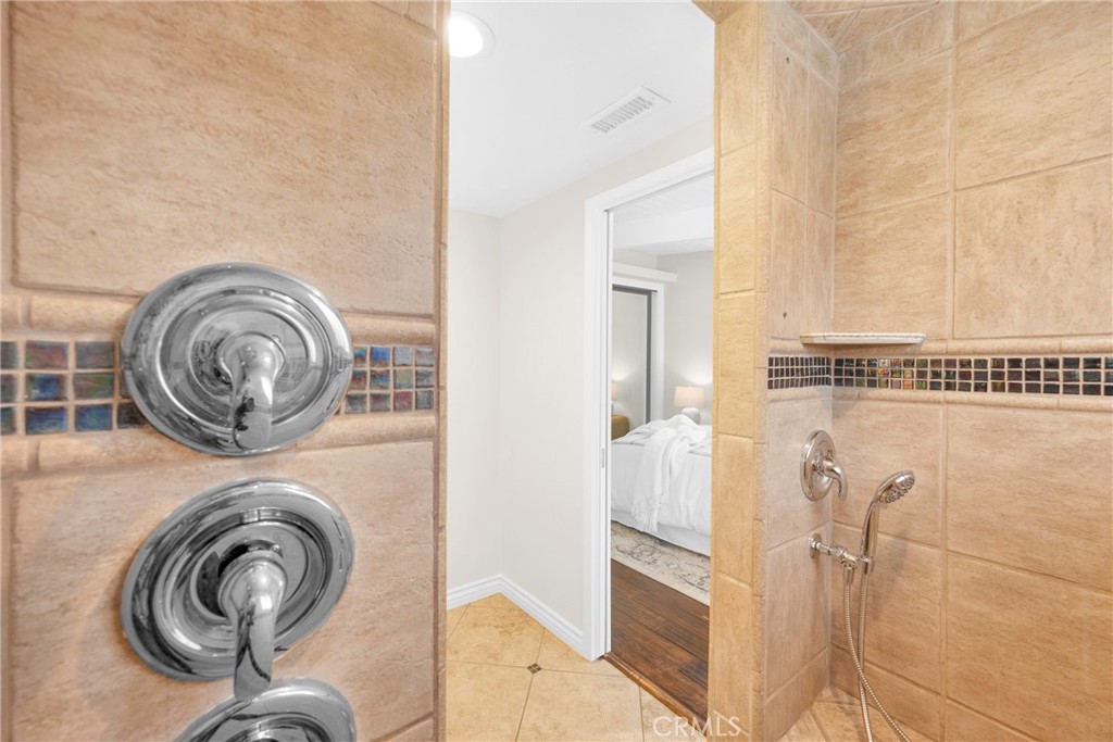 9 W Avenida Cornelio