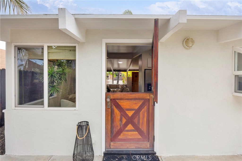 9 W Avenida Cornelio