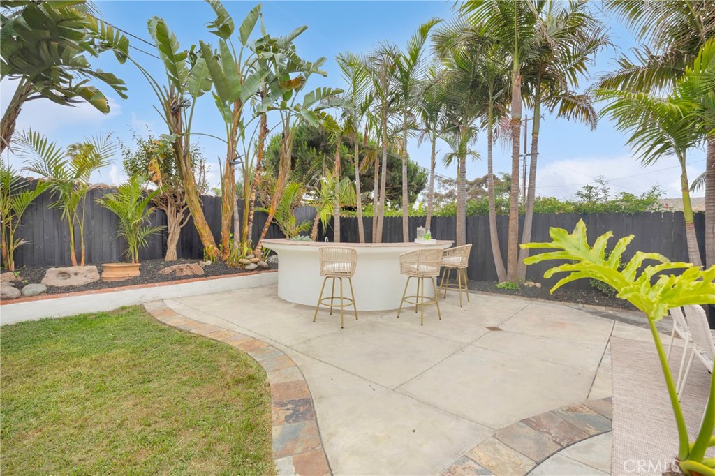 9 W Avenida Cornelio