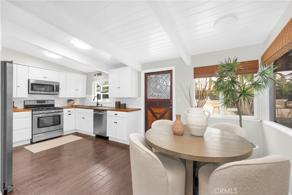 9 W Avenida Cornelio