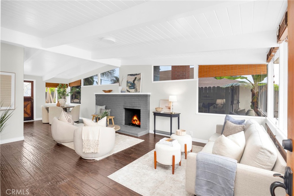 9 W Avenida Cornelio