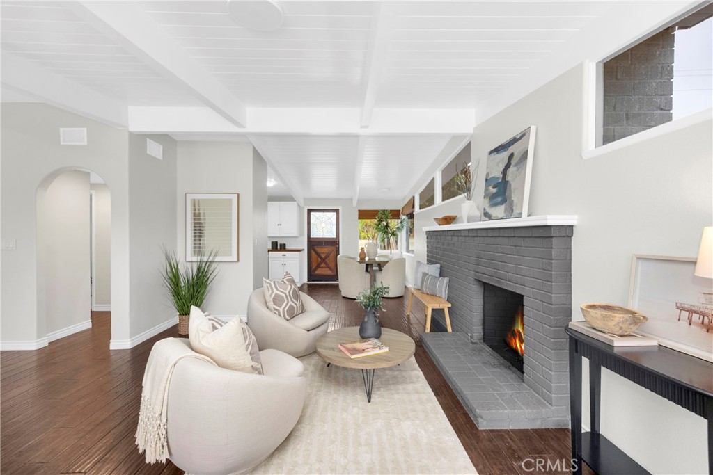 9 W Avenida Cornelio