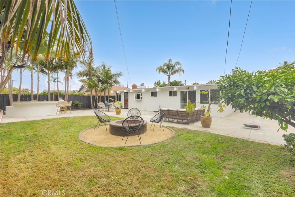 9 W Avenida Cornelio