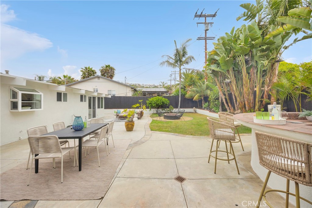 9 W Avenida Cornelio