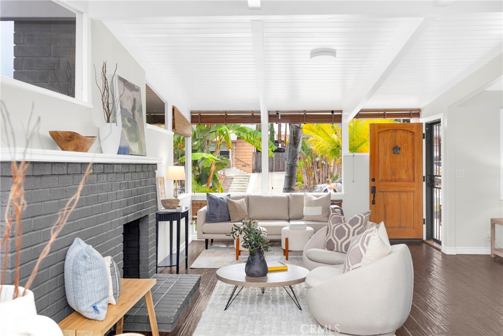 9 W Avenida Cornelio