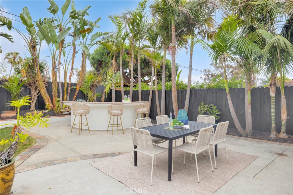 9 W Avenida Cornelio