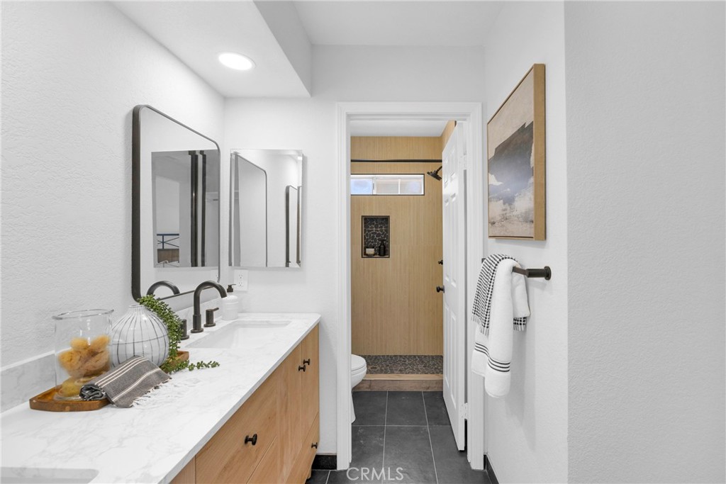 110 Del Gado Road 14