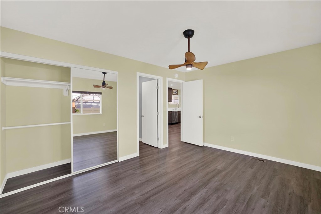 276 N El Camino Real 21