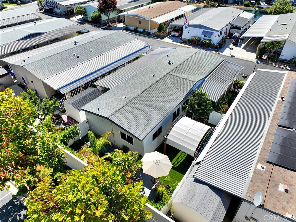 276 N El Camino Real 21