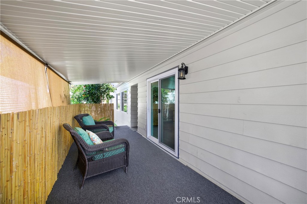 276 N El Camino Real 21