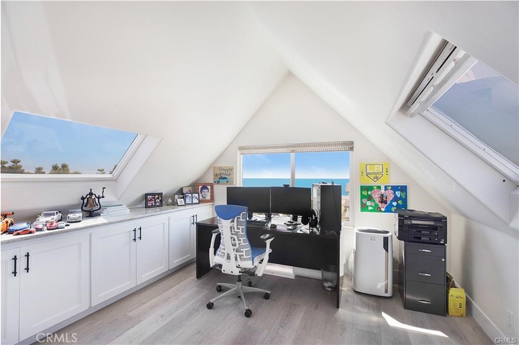 803 Avenida Salvador