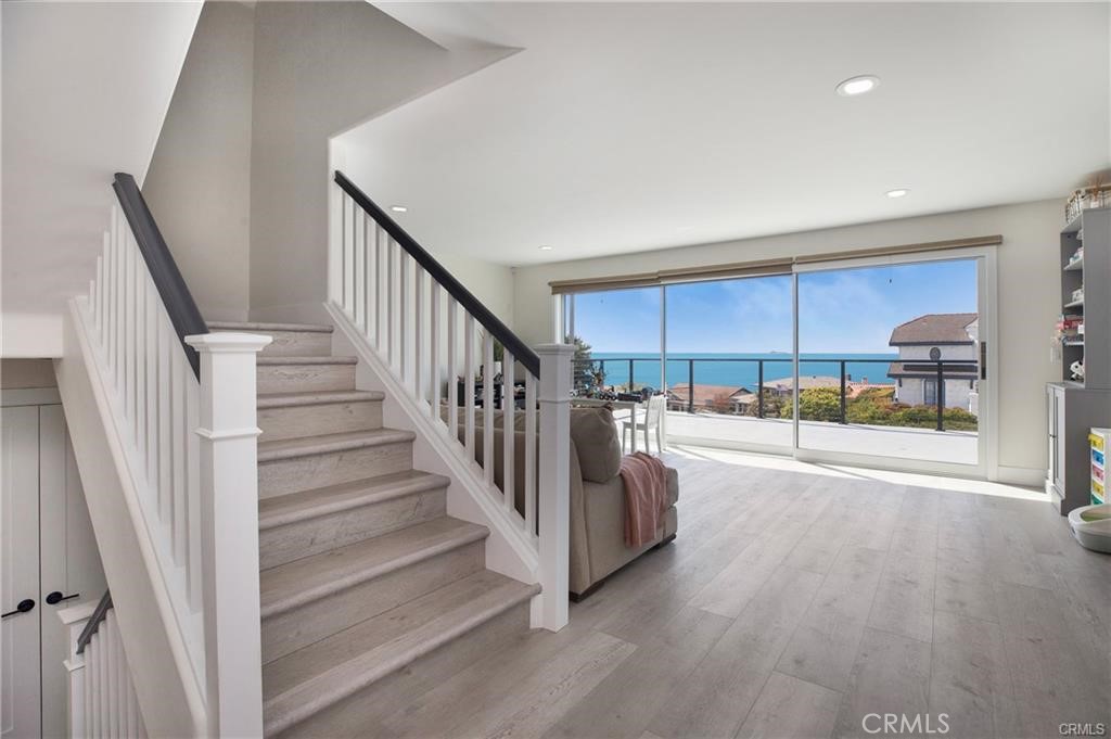 803 Avenida Salvador