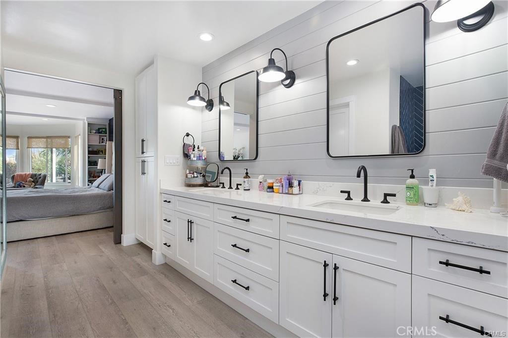 803 Avenida Salvador