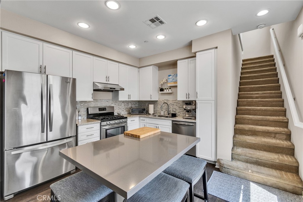 823 Anaheim Boulevard 104