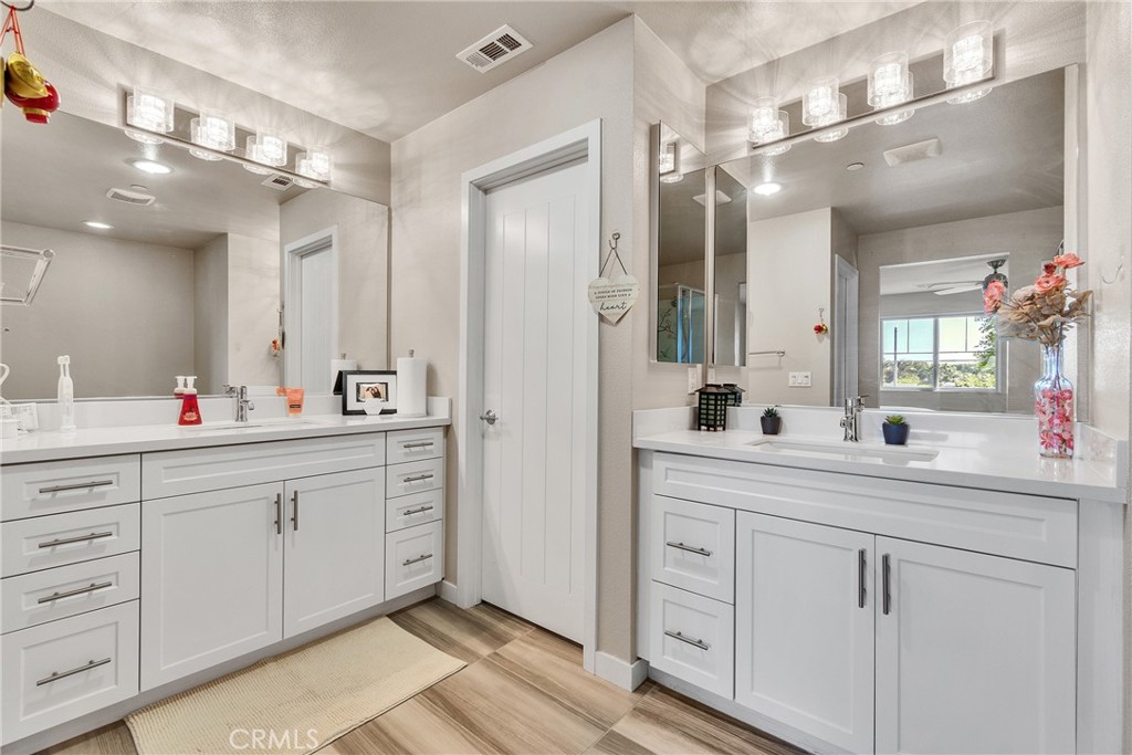 823 Anaheim Boulevard 104