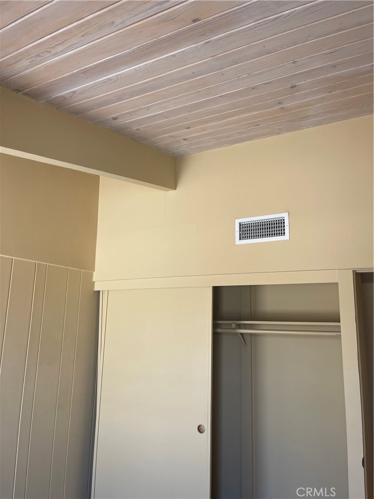 2605 N Kitty Hawk Drive