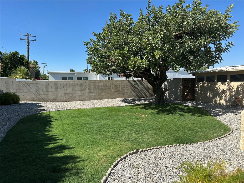 2605 N Kitty Hawk Drive