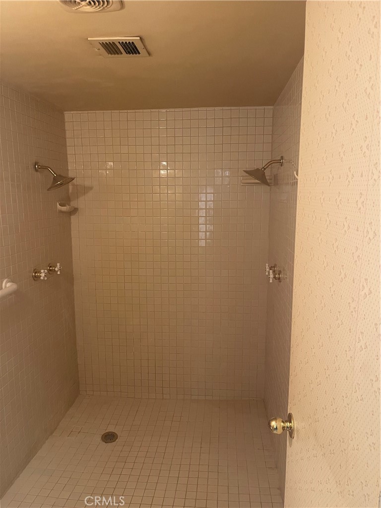 2605 N Kitty Hawk Drive