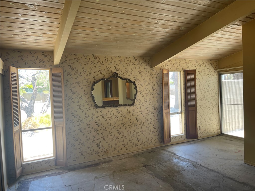 2605 N Kitty Hawk Drive