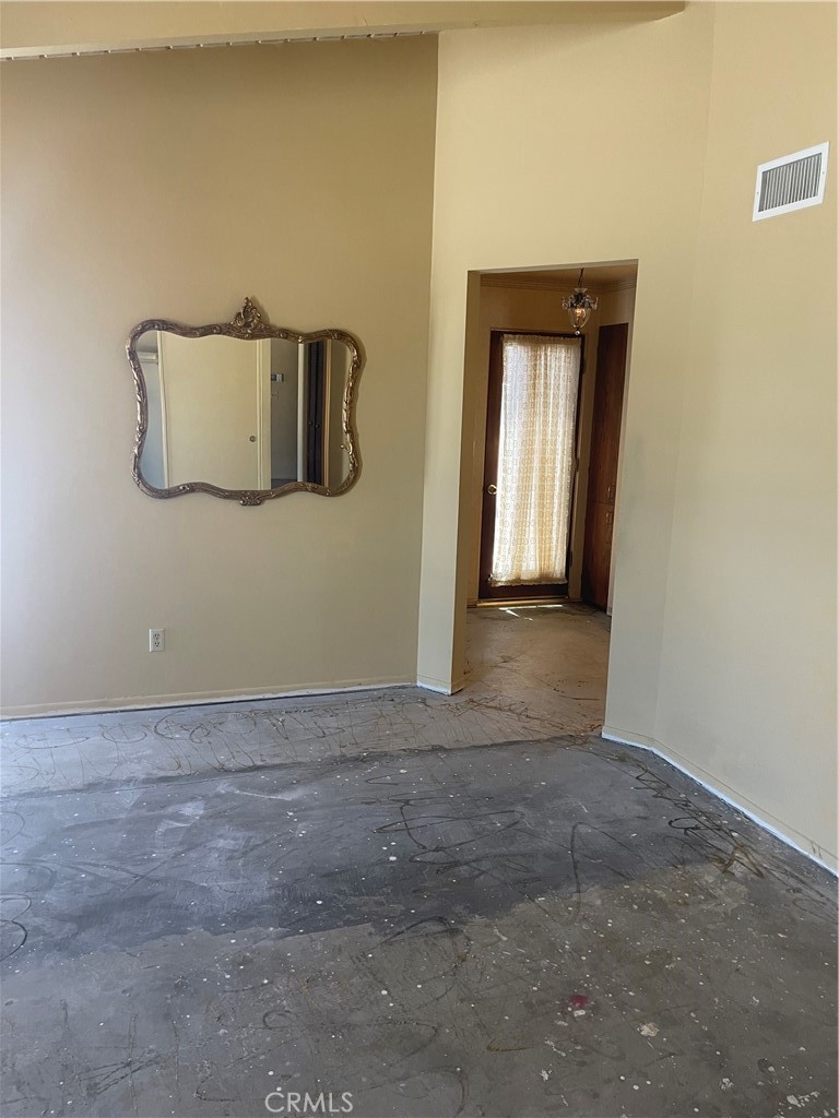 2605 N Kitty Hawk Drive