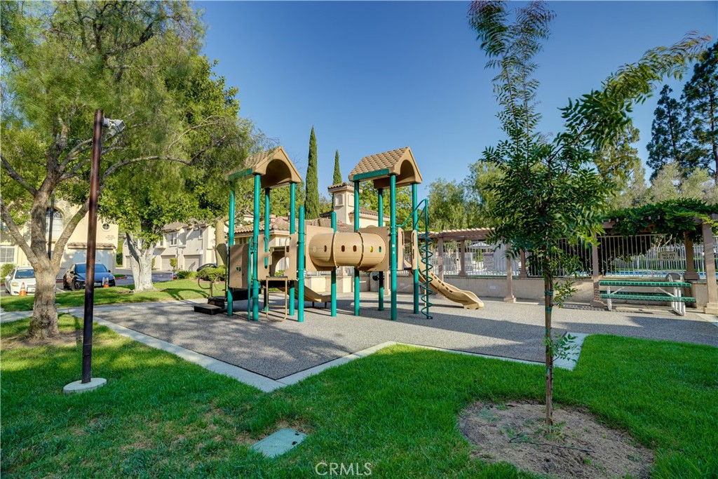 137 Nightingale Drive