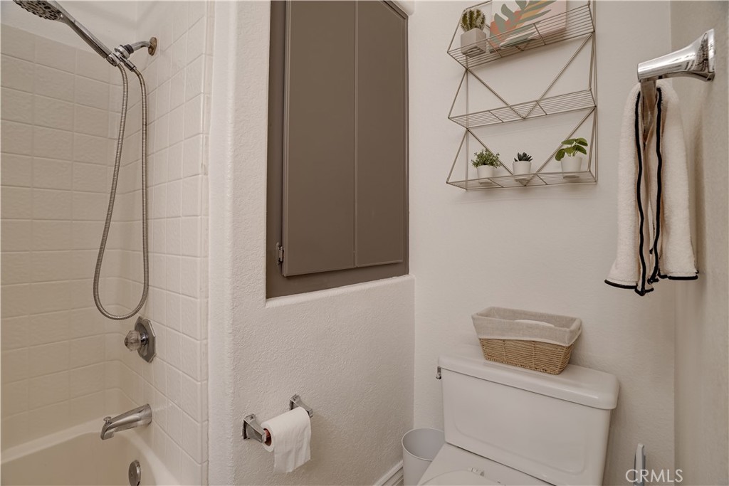 137 Nightingale Drive