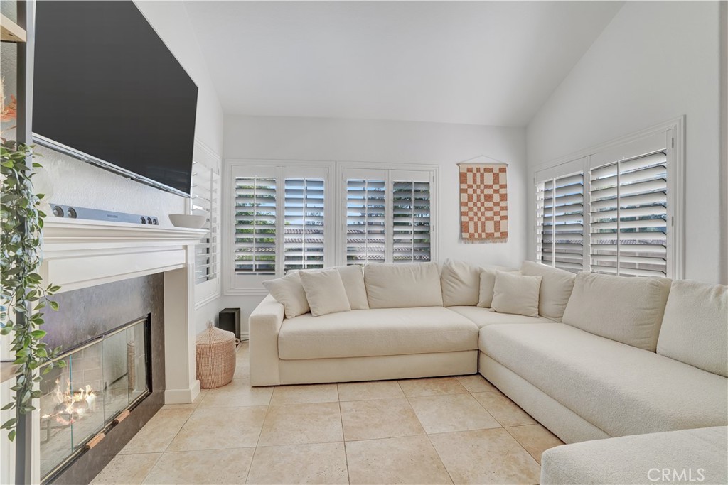 137 Nightingale Drive