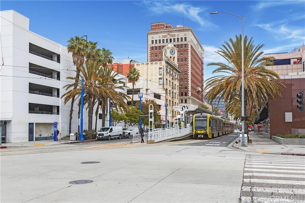 3265 Santa Fe Avenue 60