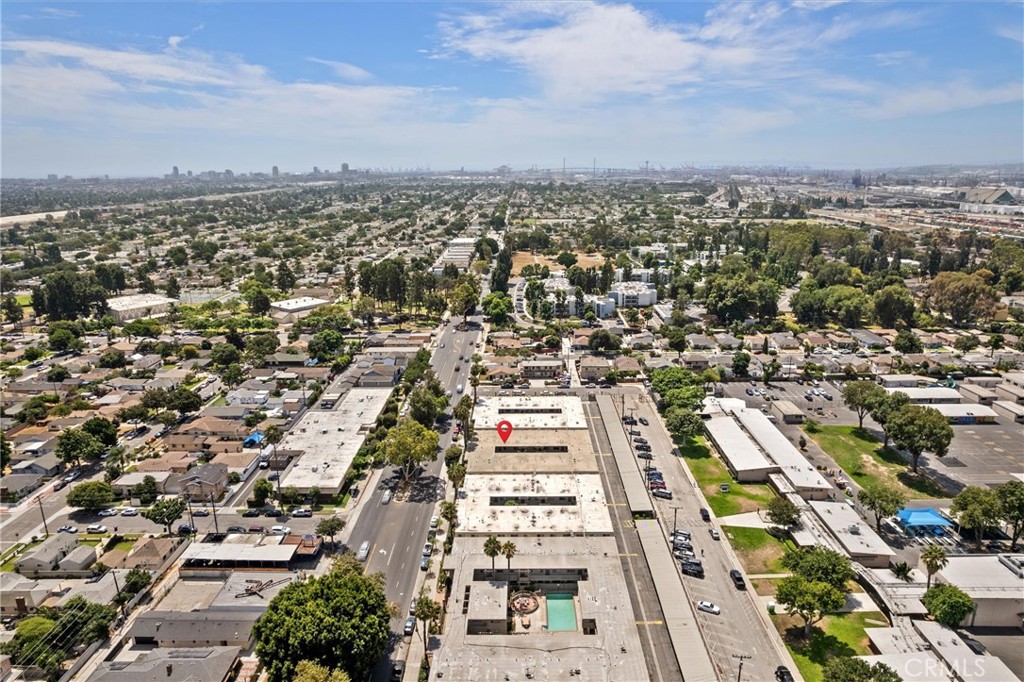 3265 Santa Fe Avenue 60