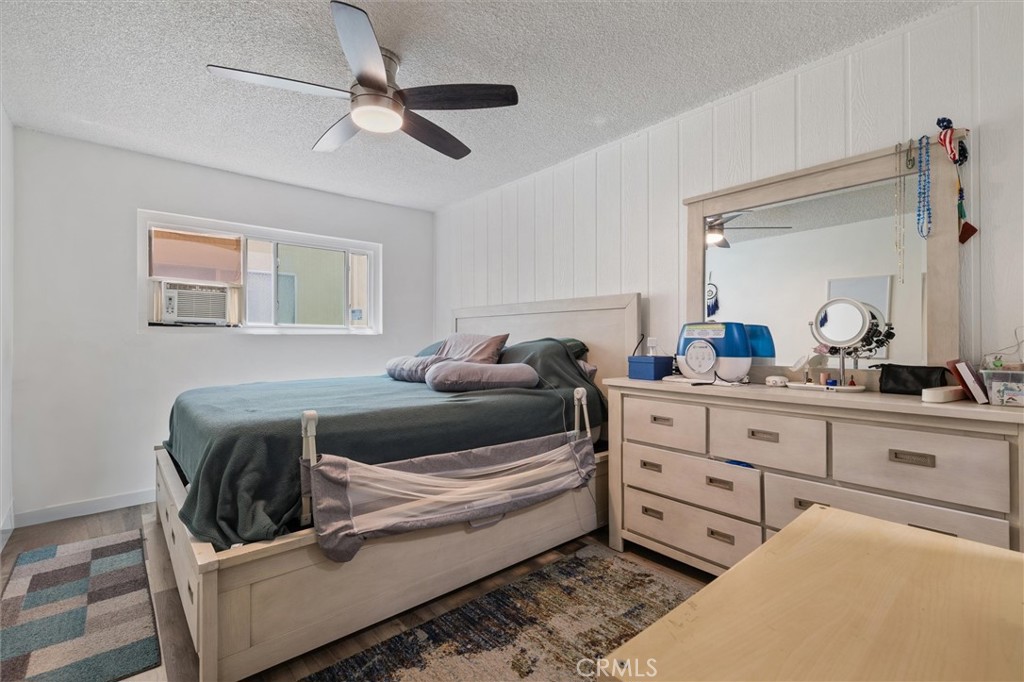 3265 Santa Fe Avenue 60