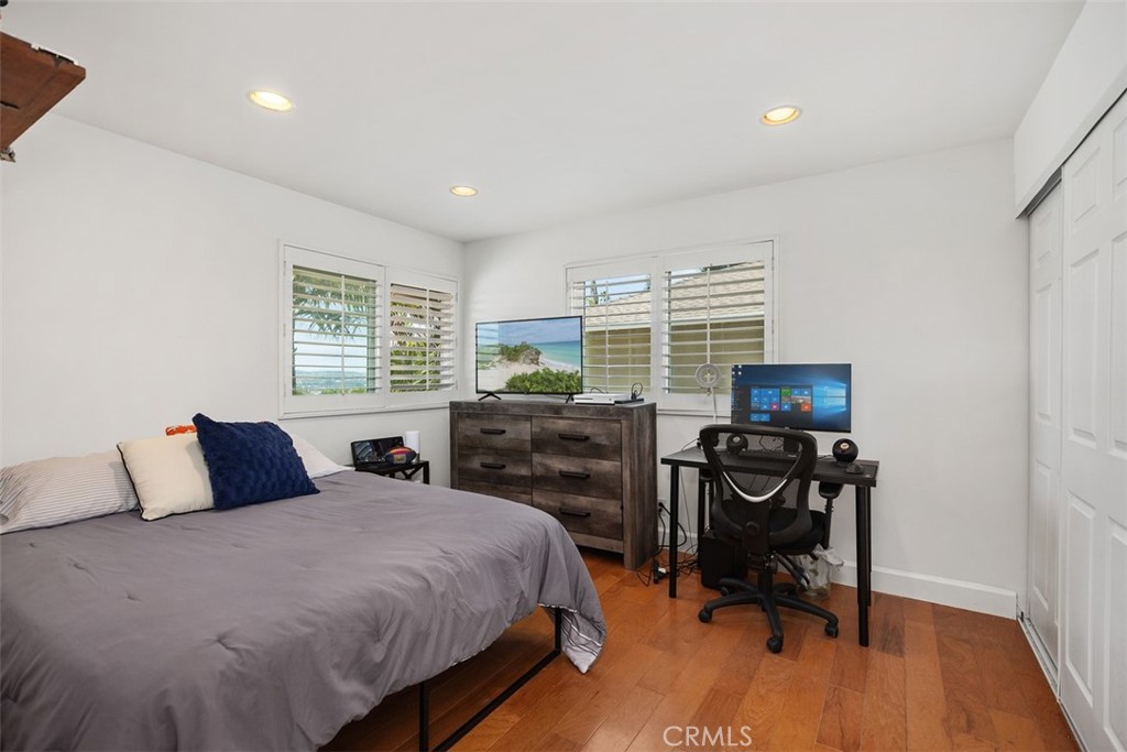 24561 Los Serranos Drive