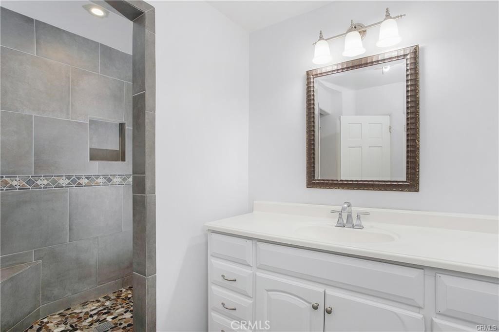 251 Avenida Del Mar