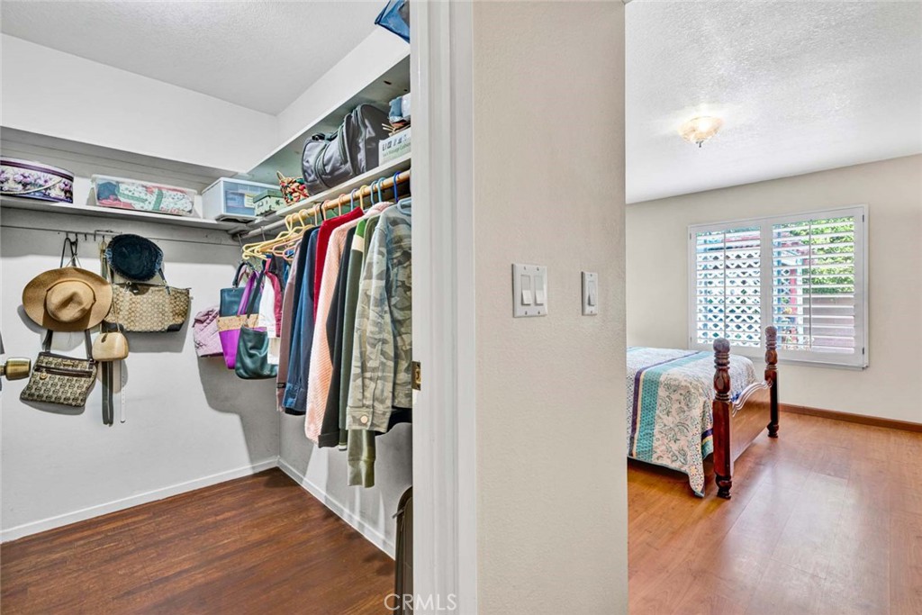 7911 Rockwell Avenue