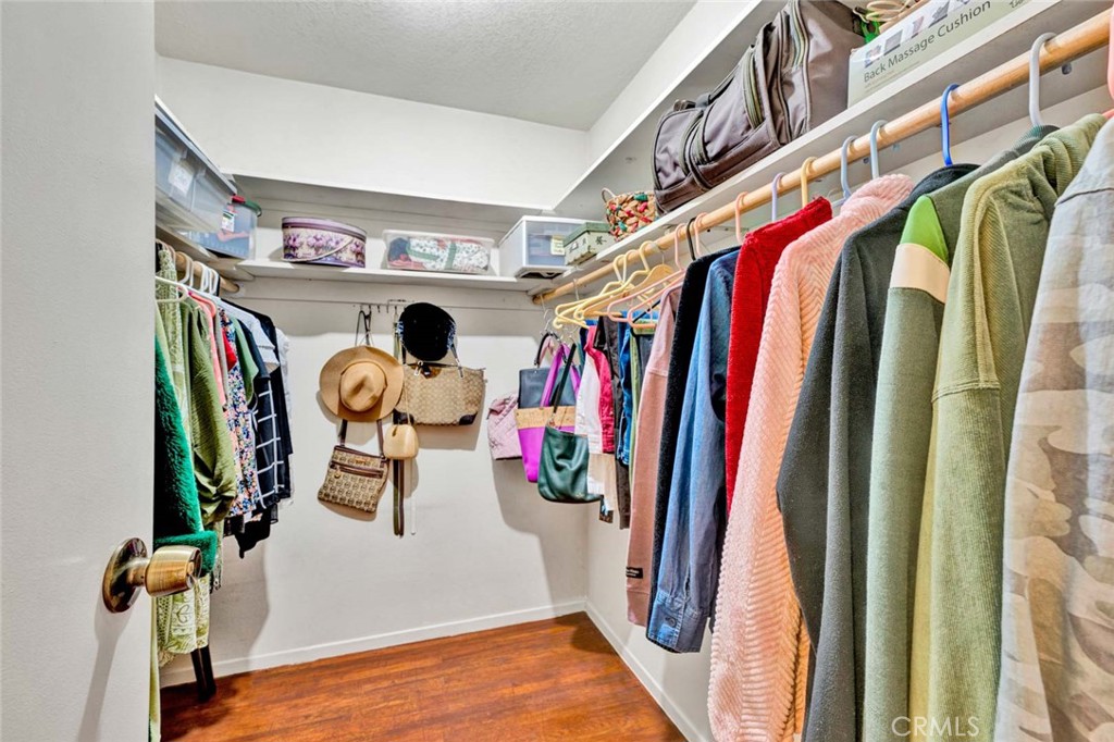 7911 Rockwell Avenue