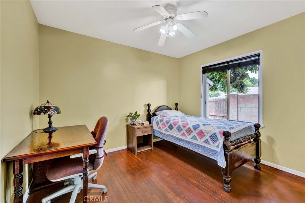 7911 Rockwell Avenue