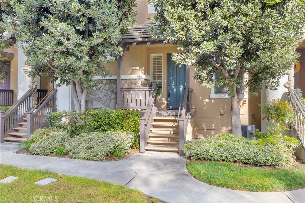 15 Harvest Point Lane