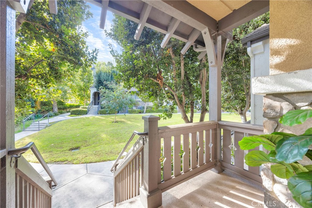 15 Harvest Point Lane