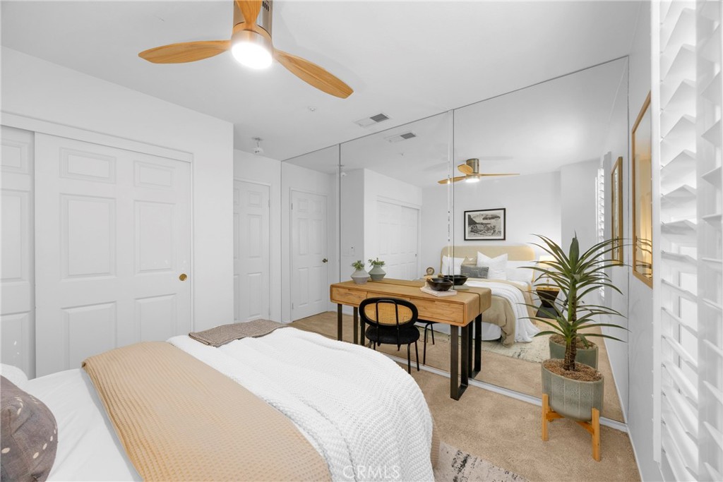 15 Harvest Point Lane