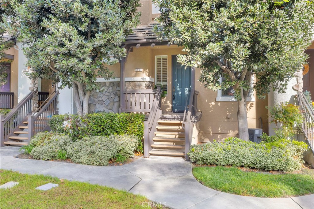 15 Harvest Point Lane